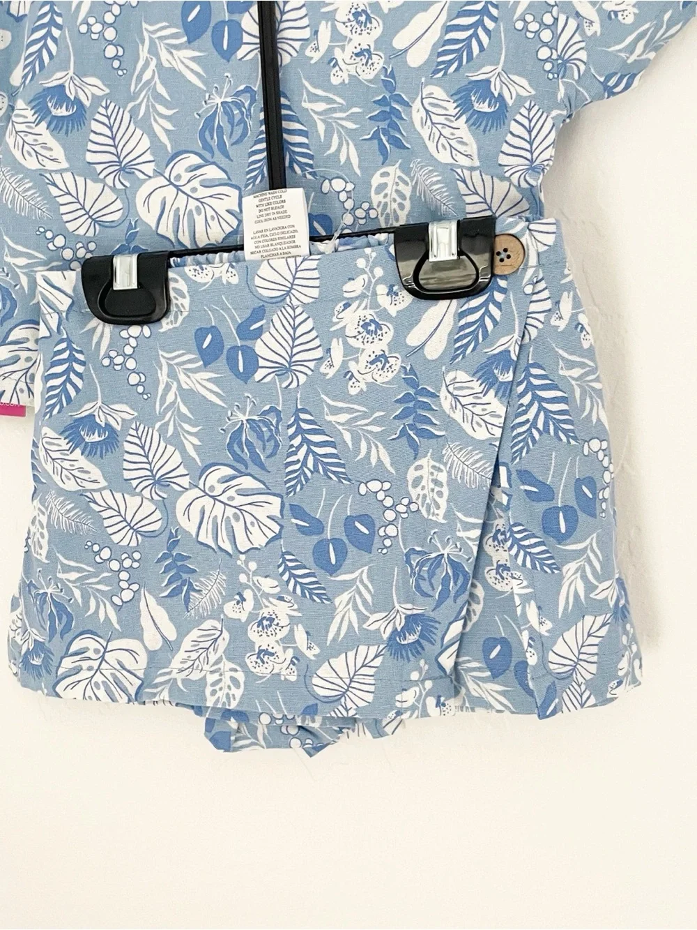 Vince Camuto girls linen blend Hawaiian set size 2T